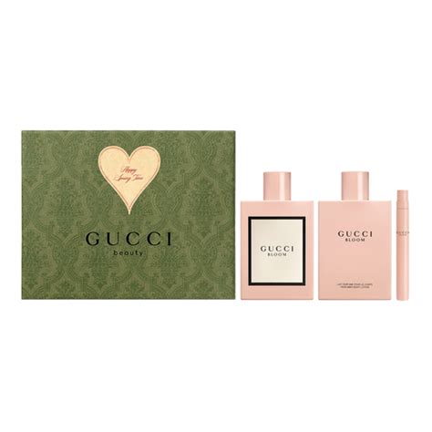 Gucci Bloom gift set in eau de parfum .